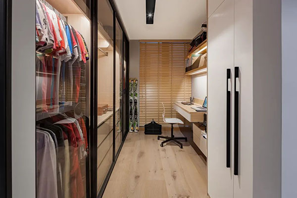 保山现代简约风格衣帽间装修效果图 保山现代简约风格衣帽间装修效果图